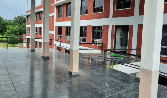 School of Law, Rai University Ahmedabad Campus photo 5